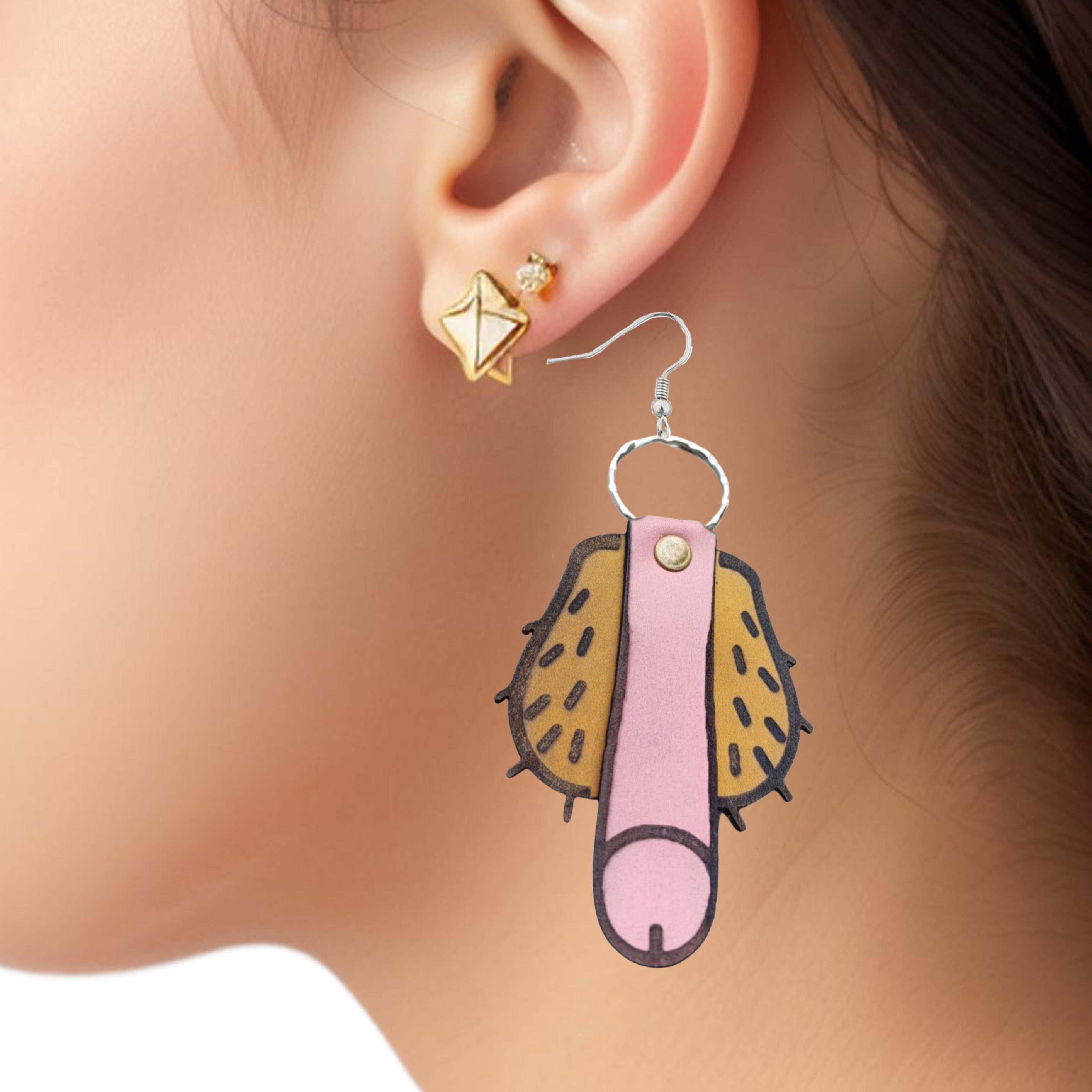Bold handcrafted leather earrings — detail view — Lamamarka