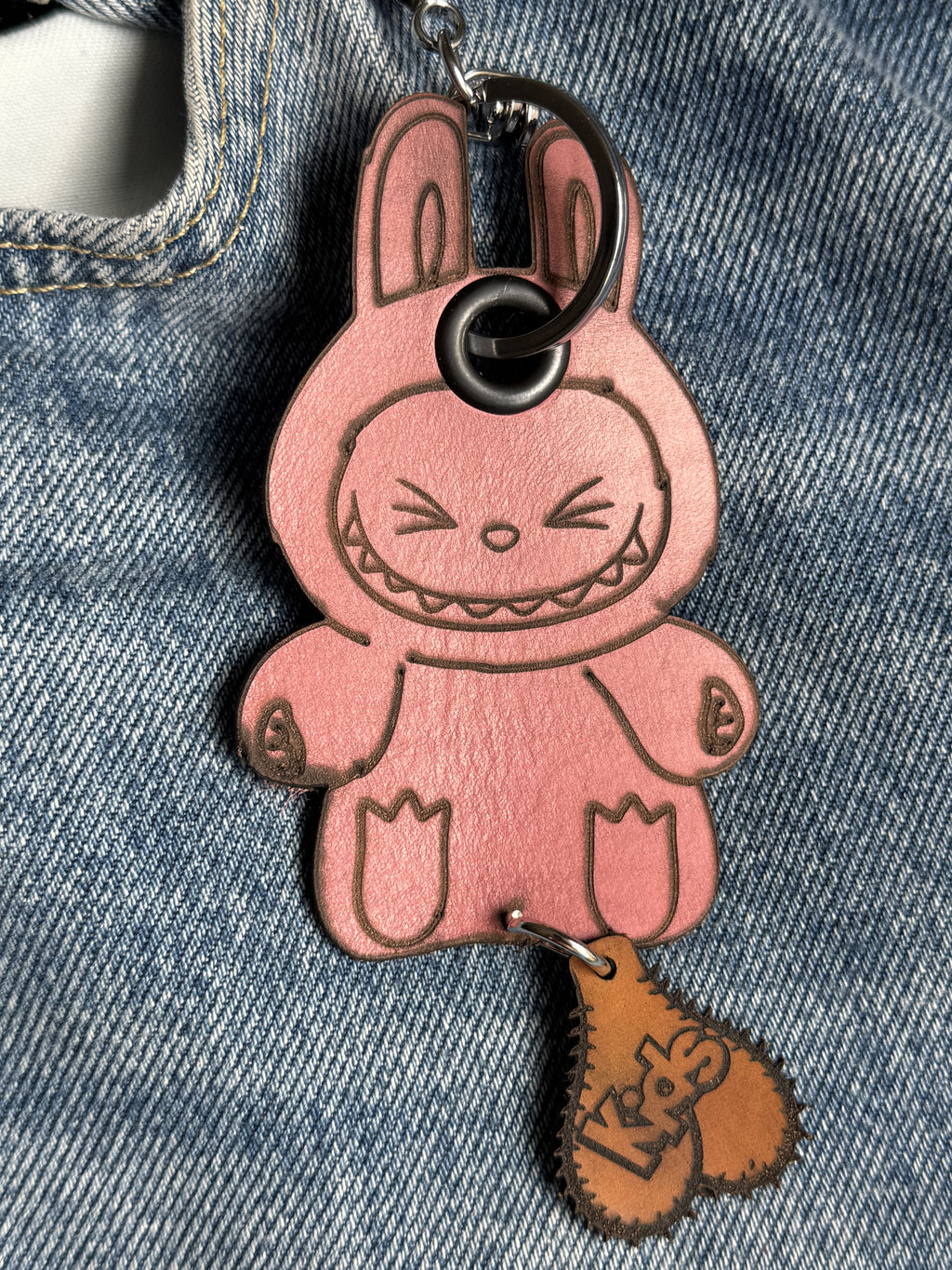 Bubu Full Danglers handcrafted leather keychain — Lamamarka