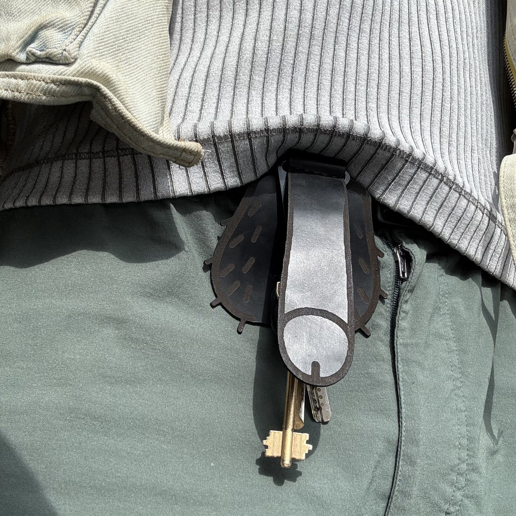 Black handcrafted leather belt carabiner novelty — alternate angle — Lamamarka